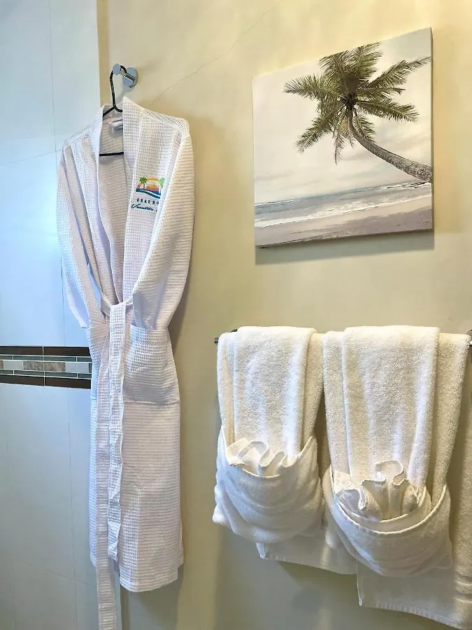 Seashore Vacation Home, Oceanpointe, Lucea, Jamaica Lucea